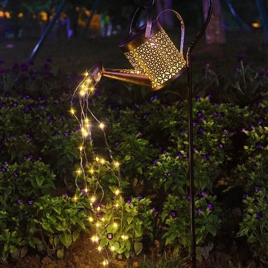 Zonne-watervalverlichting voor buiten in de tuin